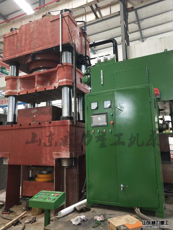 1200噸伺服四柱油壓機(化糞池成型油壓機)