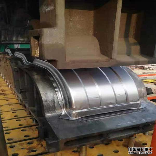 1000噸半掛車?yán)煊蛪簷C(jī)