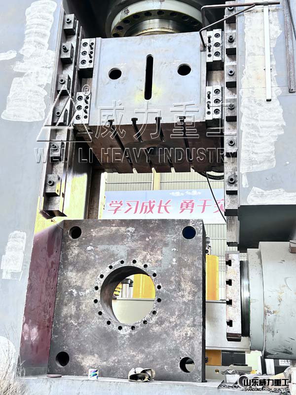 2000噸多向鍛造液壓機(jī)主缸1200,側(cè)缸800